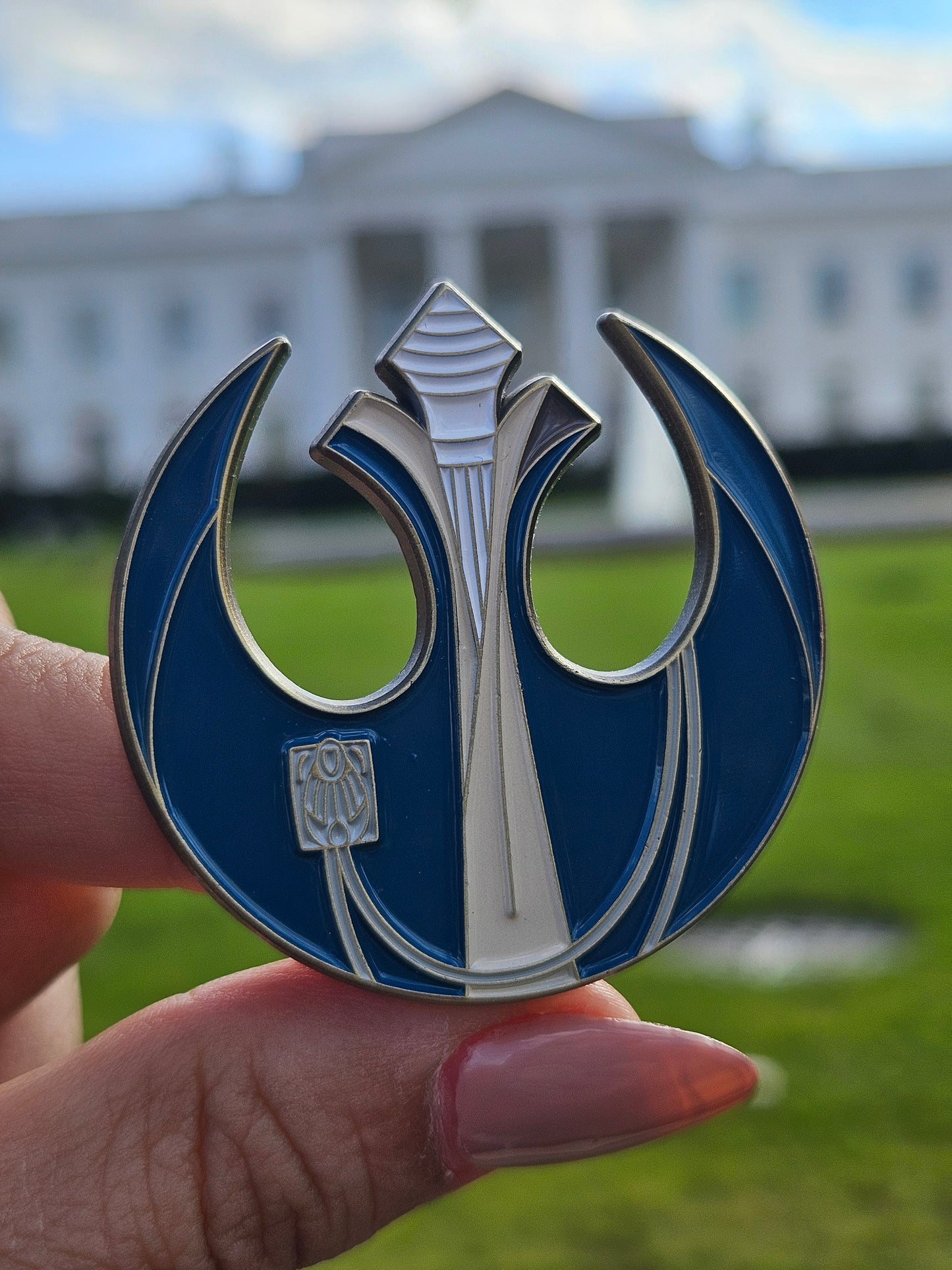 Mon Mothma Pin